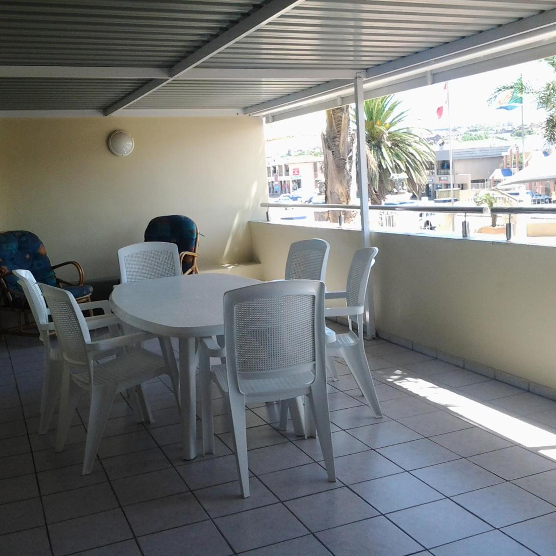 Seashells Holiday Self Catering Apartments 27/37