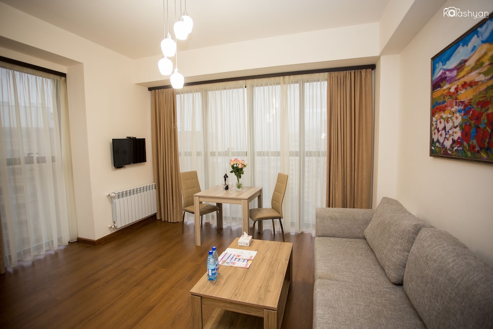 Welcome City Center Apartments 33/50