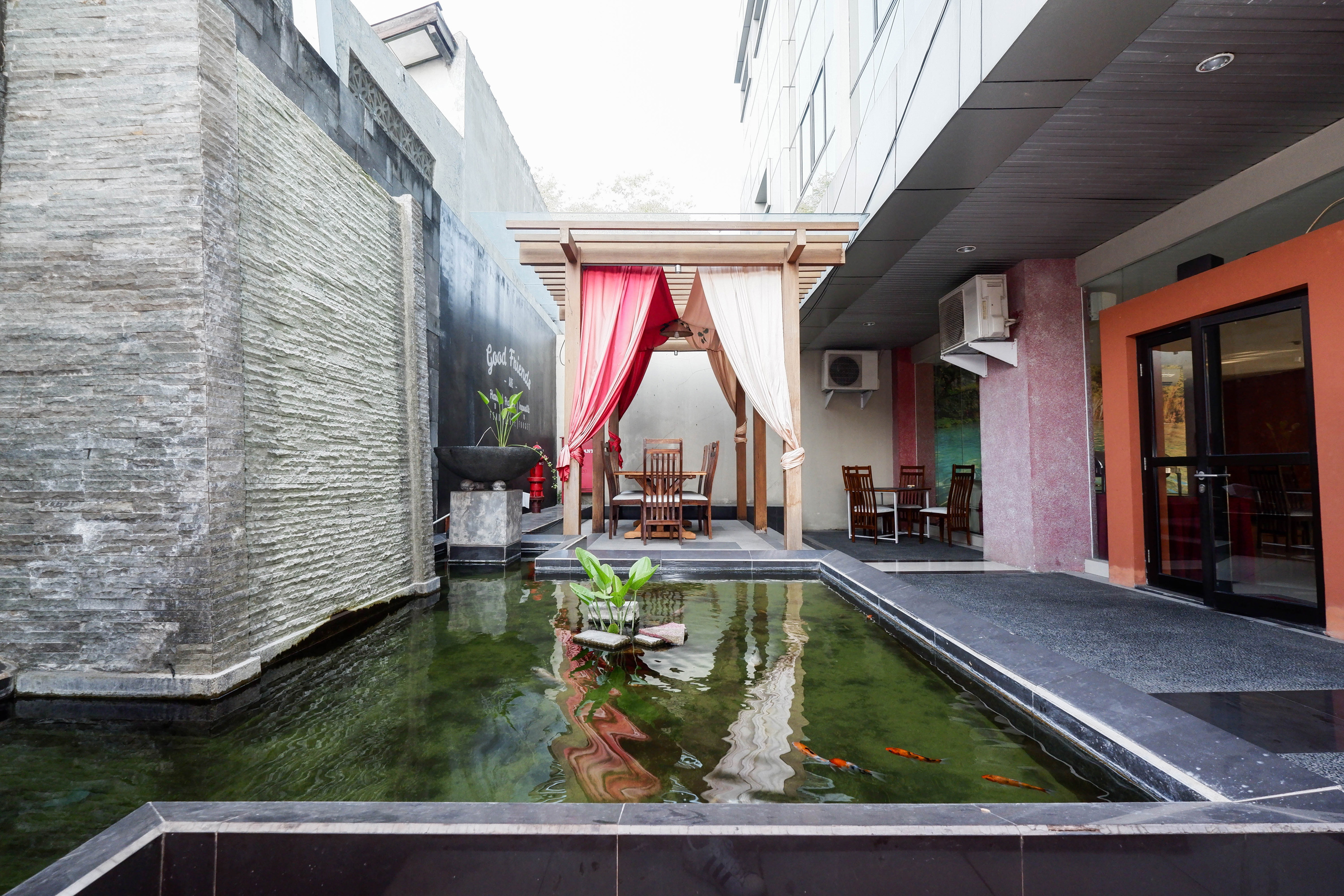 Hotel Utc Semarang 42/51