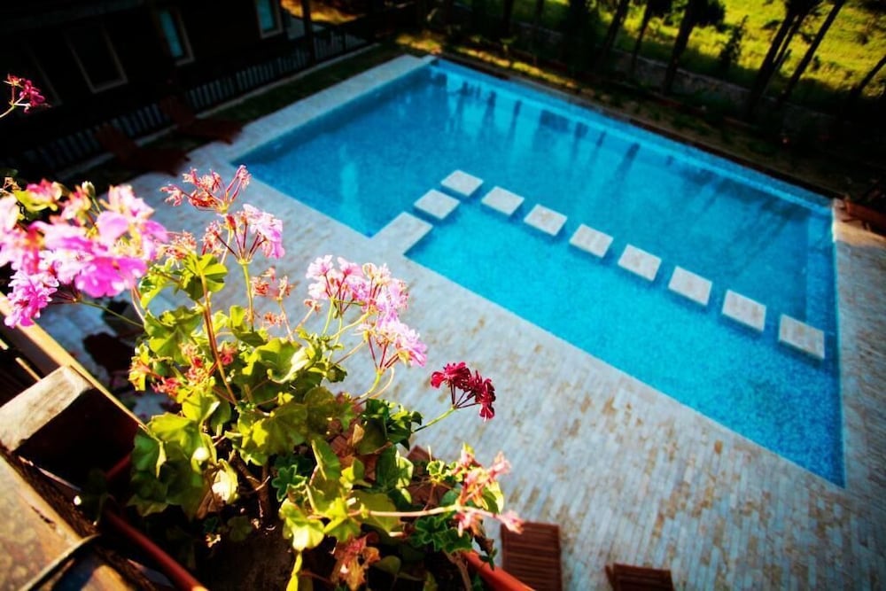 BlackStone Apart Boutique Hotel 5/45