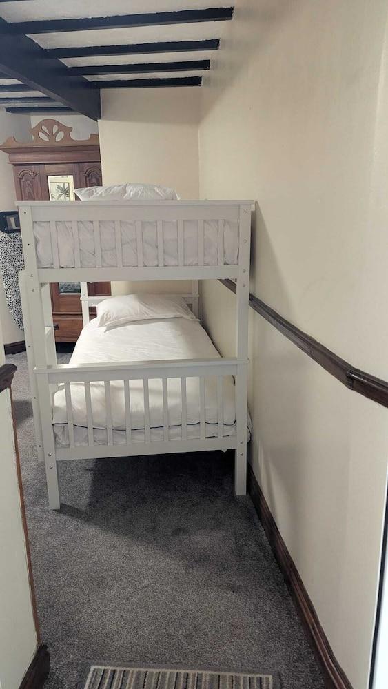OYO Princetown Lodge 2/16