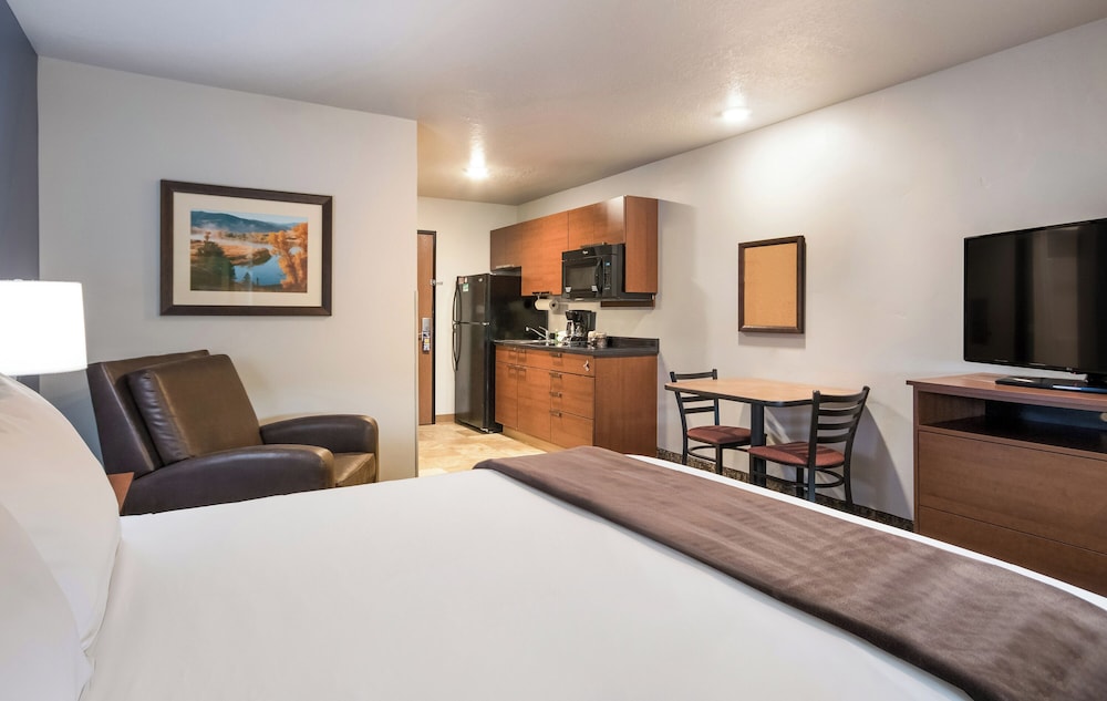 غرفة بسرير كوين لذوي الإعاقة، My Place Hotel Bozeman MT 5/10