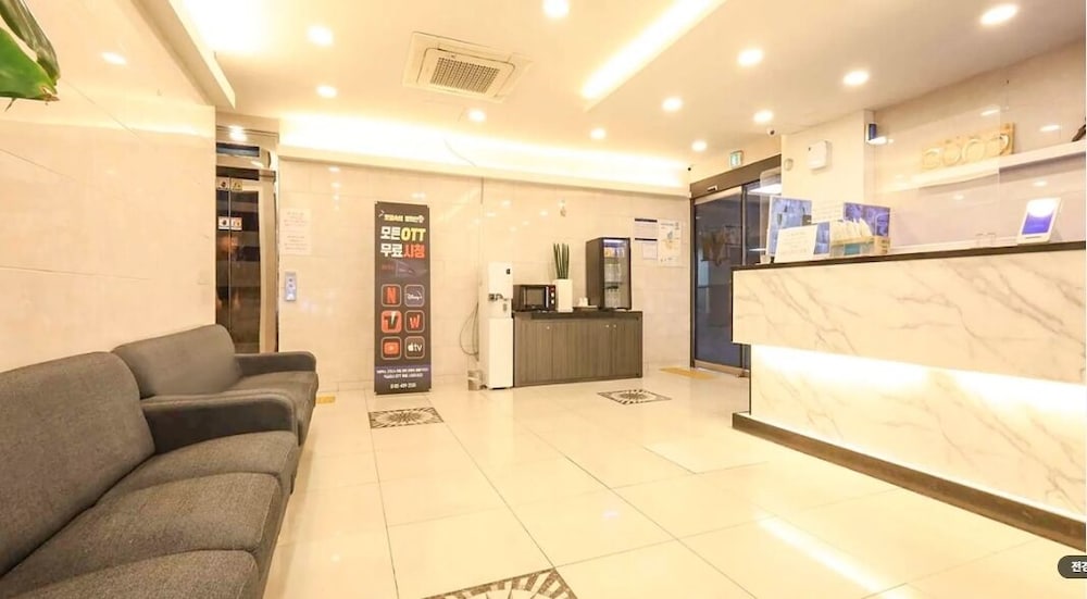 JM Hotel 2/66