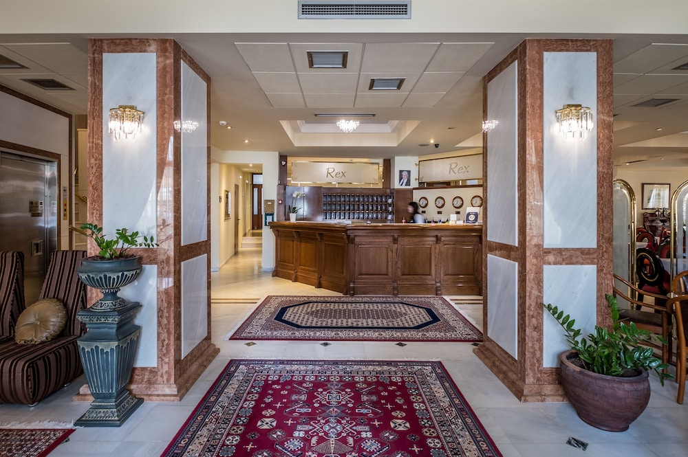 Rex Hotel 5/48