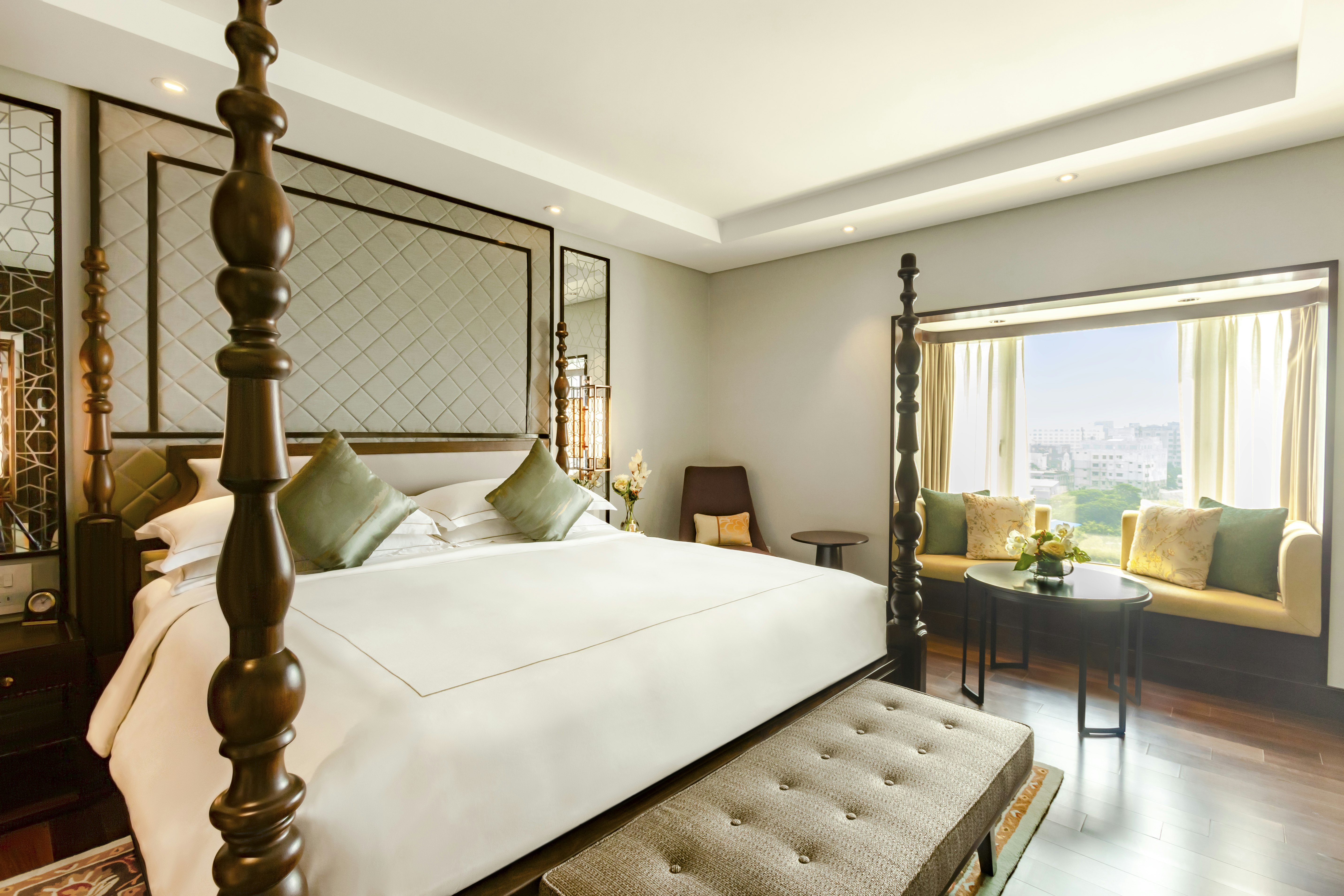 TAJ COROMANDEL 32/82