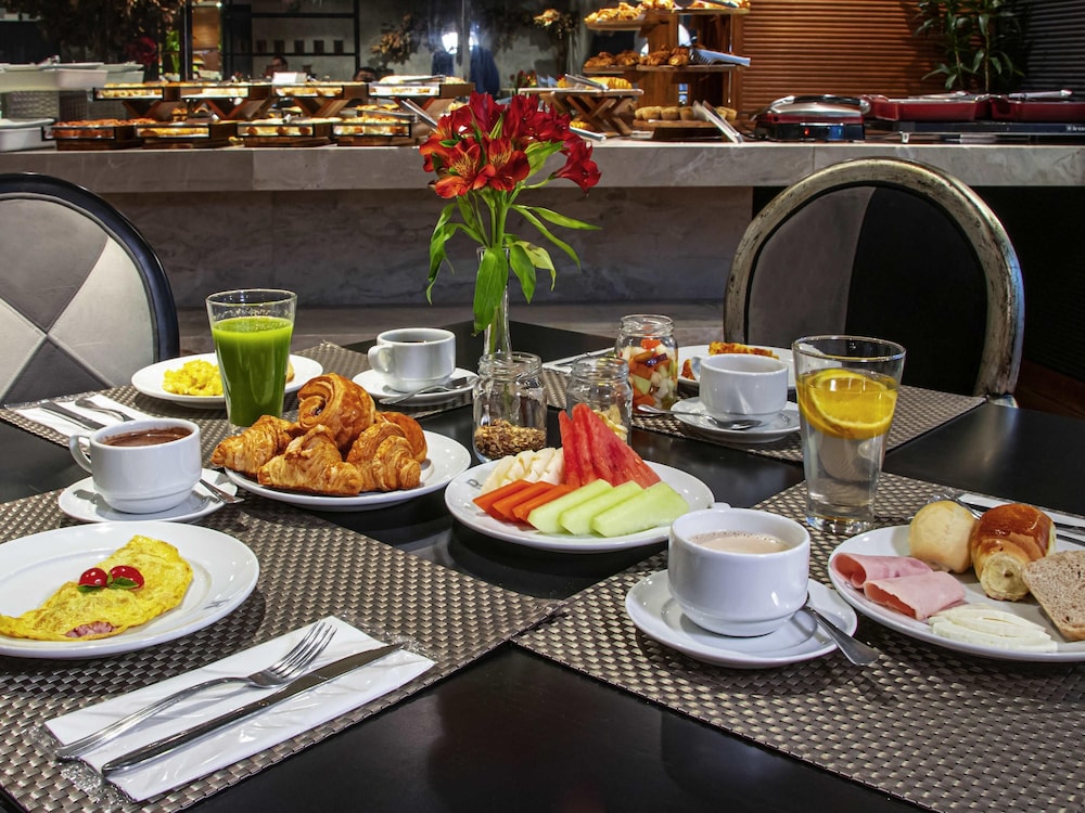 Grand Mercure Curitiba Rayon 38/50