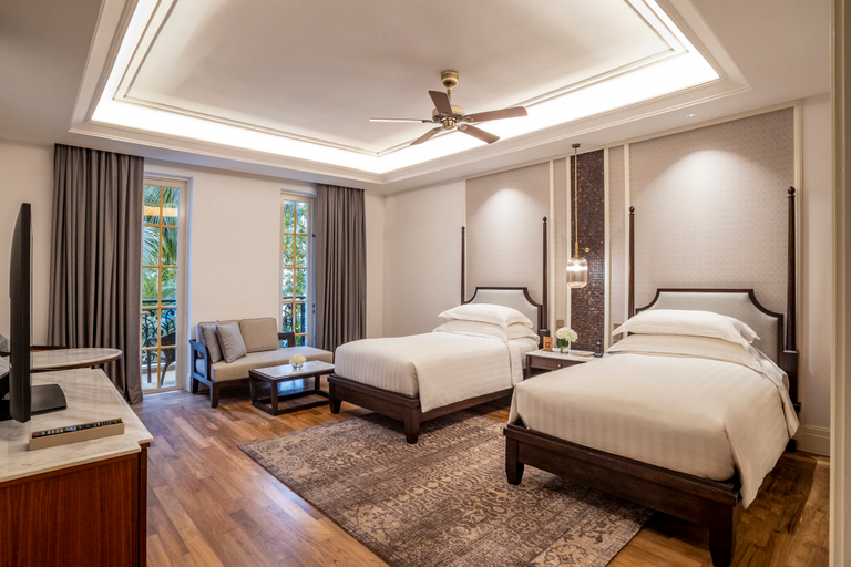 Merchant, Twin Beds, Smoking