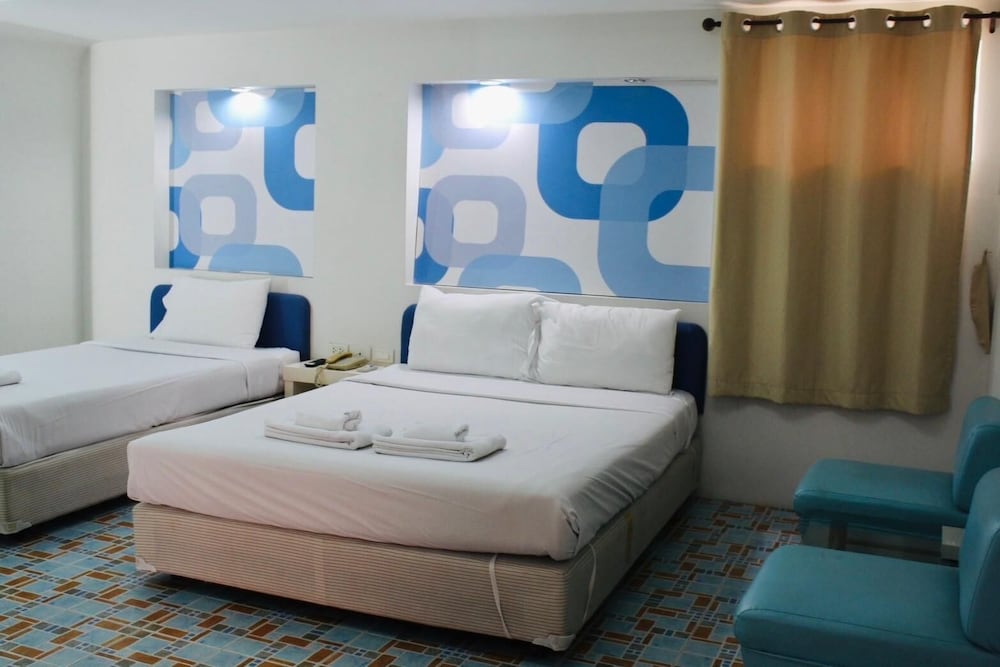 Bangsaen Villa Hotel 22/48