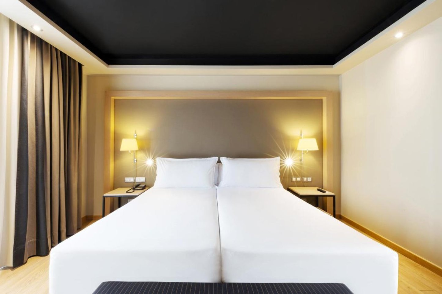 Hotel Jazz 15/63