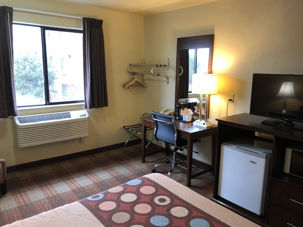 Super 8 By Wyndham Kennewick 15/21