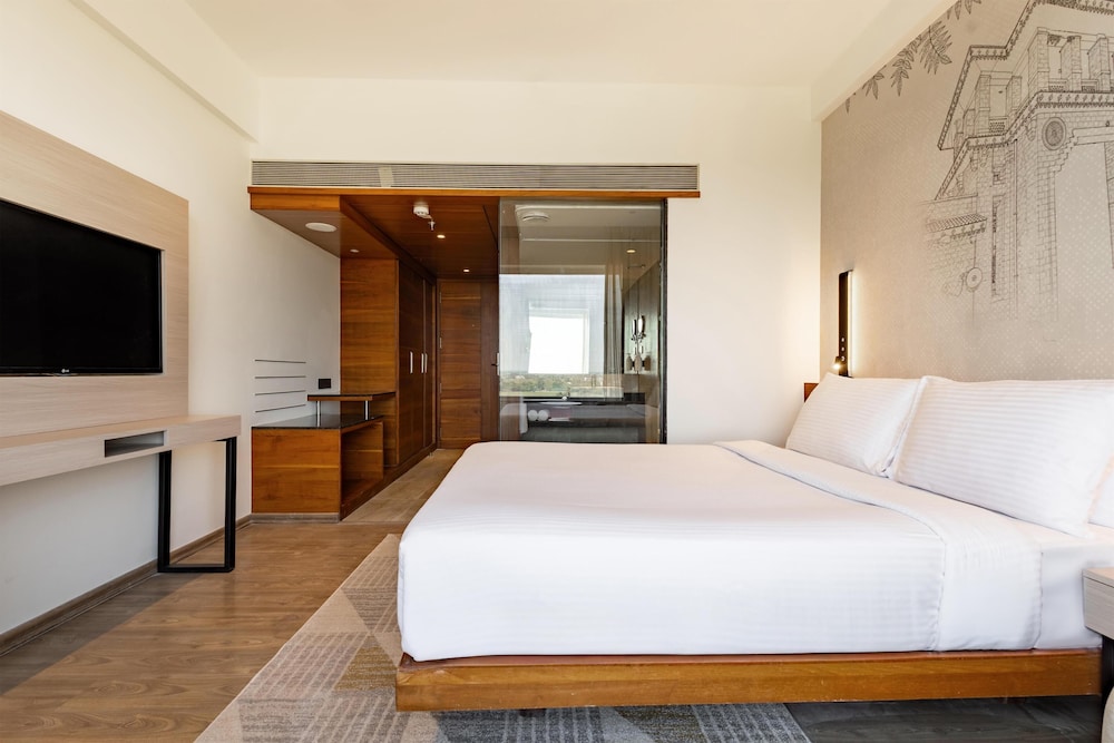 Superior, King Bed