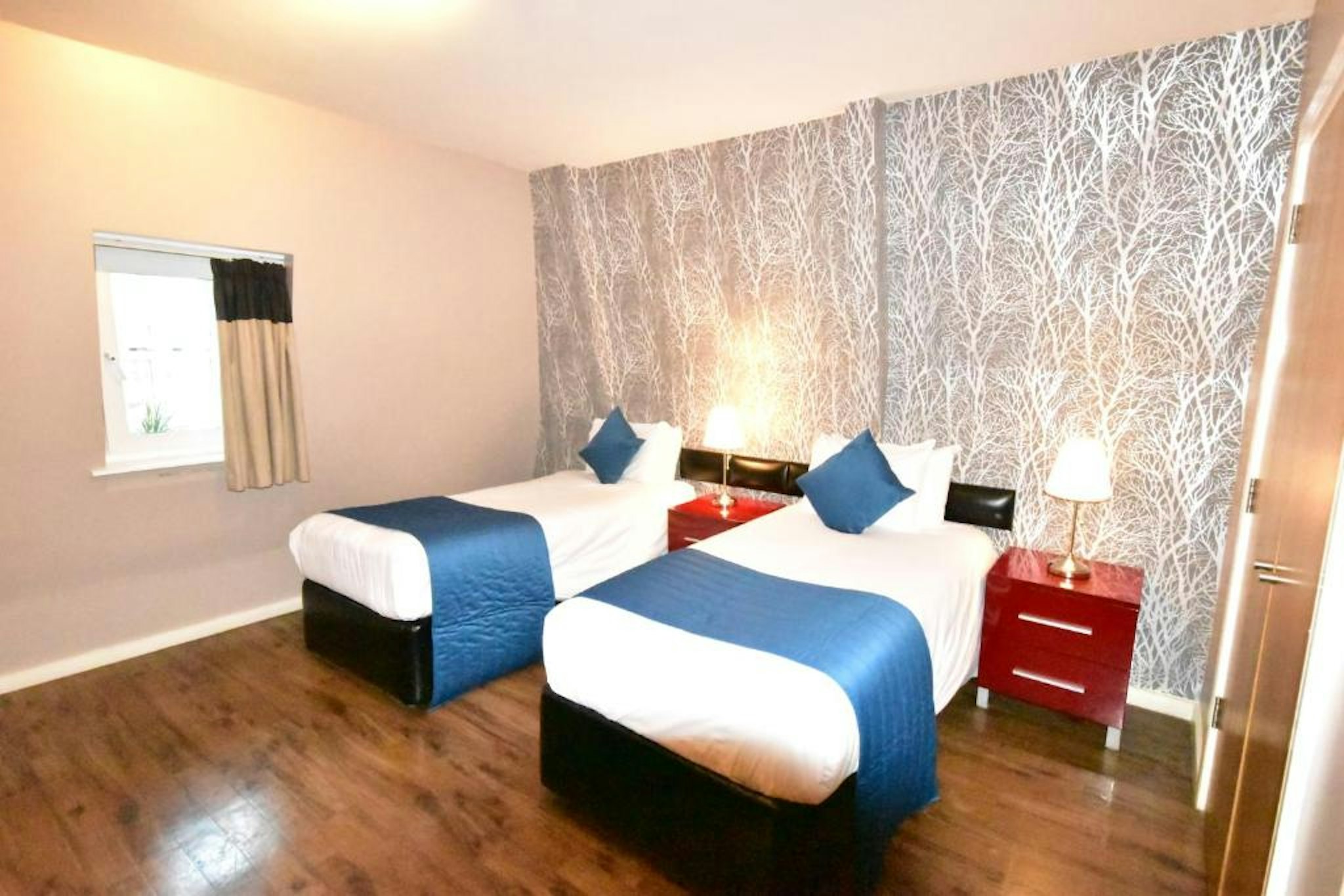 The Royal Hotel Cardiff 6/34