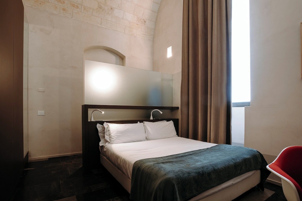 غرفة كلاسيكية بسرير كوين، Villa Boscarino 2/3