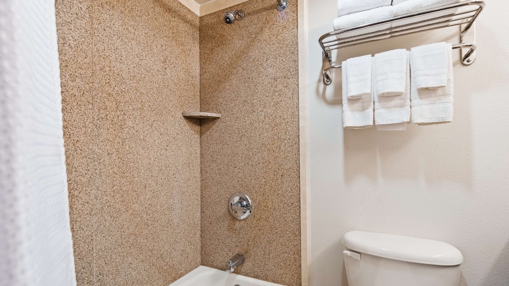 SureStay Plus By Best Western Lubbock Medical Center 19/42