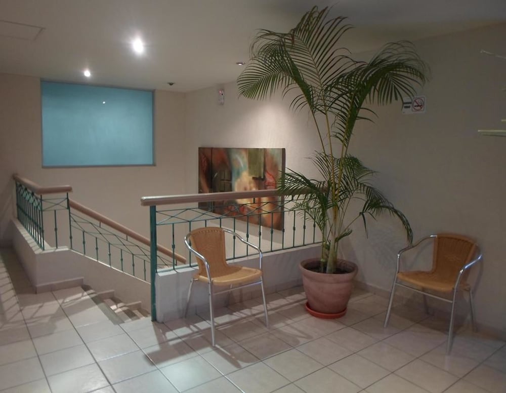 Plaza Inn Express 24/40