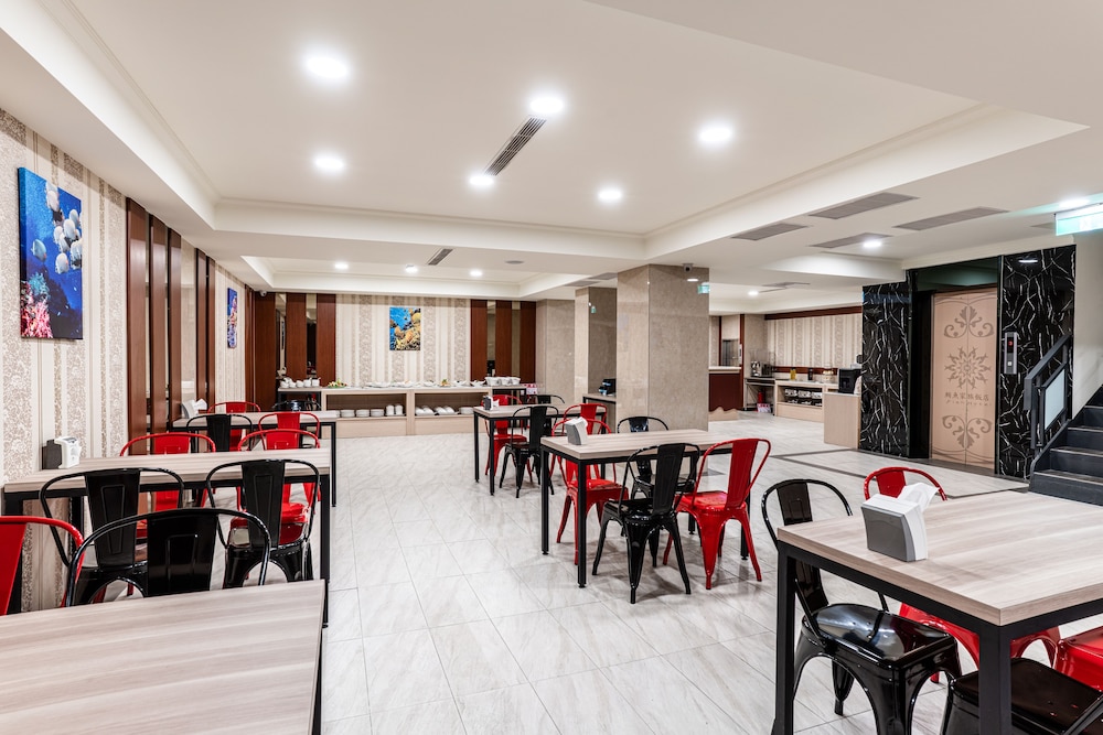 Fish Hotel - Yangcheng 31/34