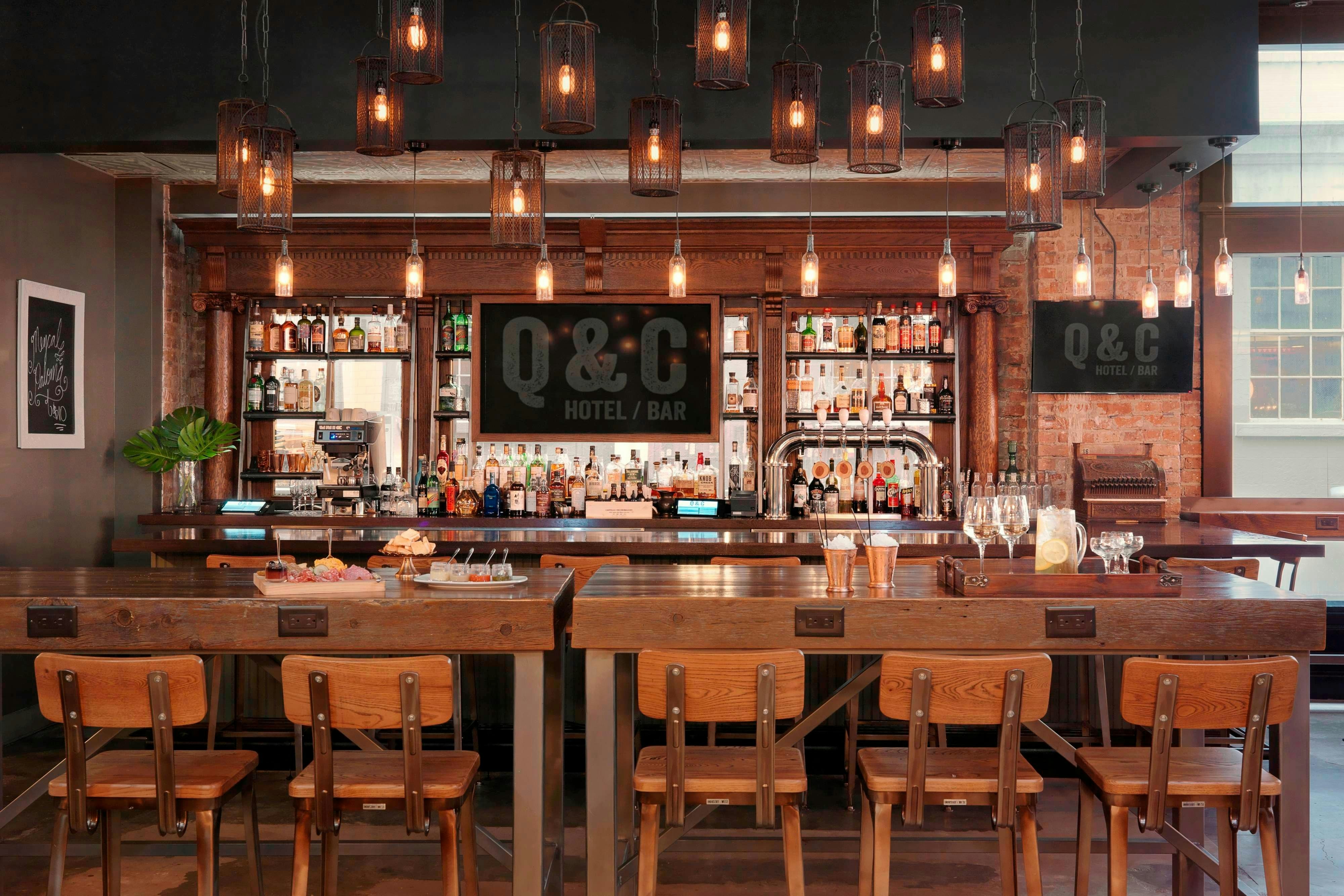 Q&C HOTEL AND BAR NEW ORLEANS AUTOGRAPH COLLECTION 8/8