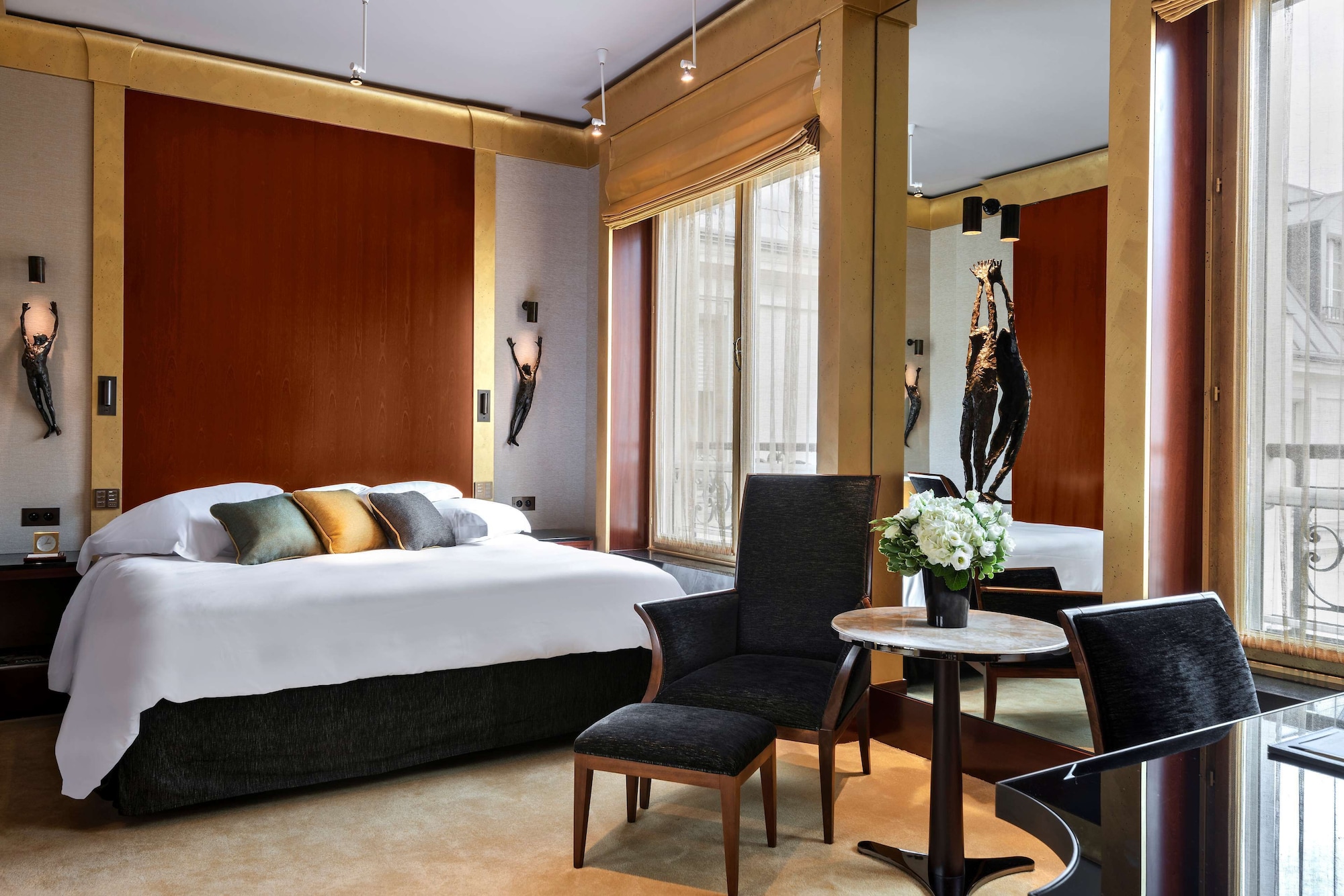 PARK, EXECUTIVE, SUITE
