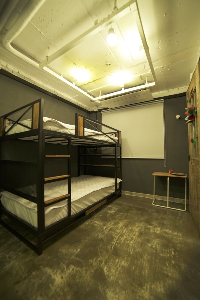 That House - Hostel 5/57