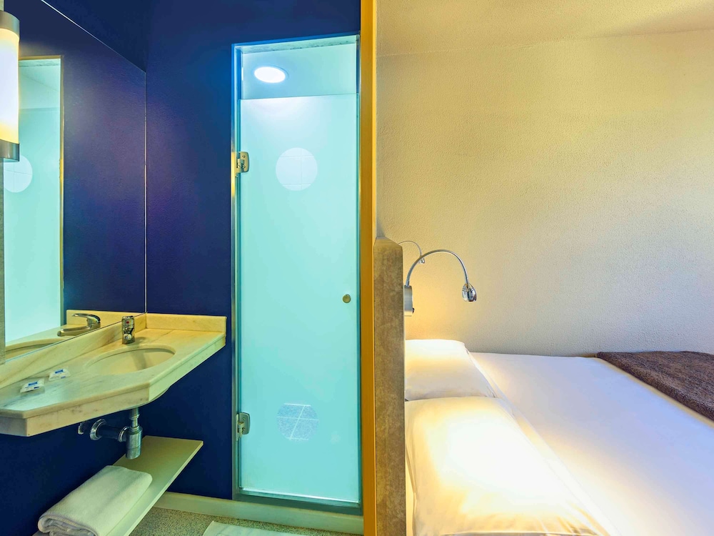 Ibis Budget SP Centro Sao Joao 32/75