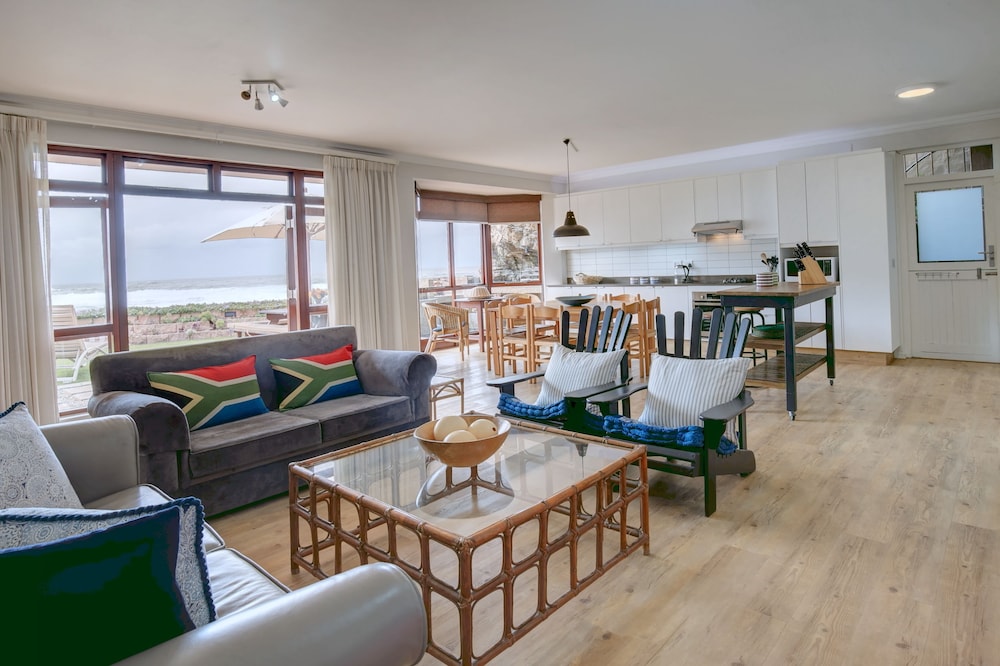 Oppiesee Selfcatering Apartments 16/50
