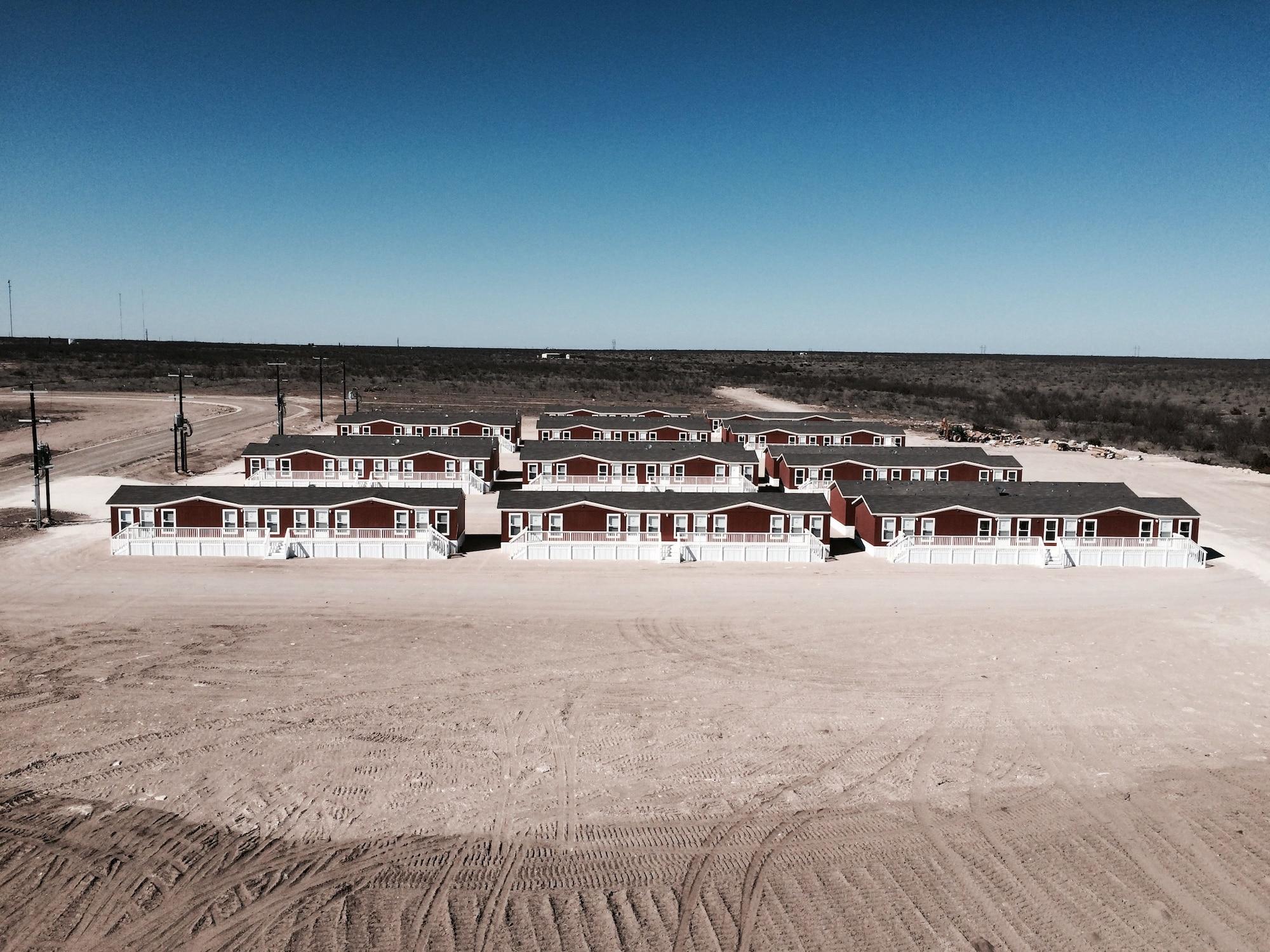 Oasis Lodge 16/18