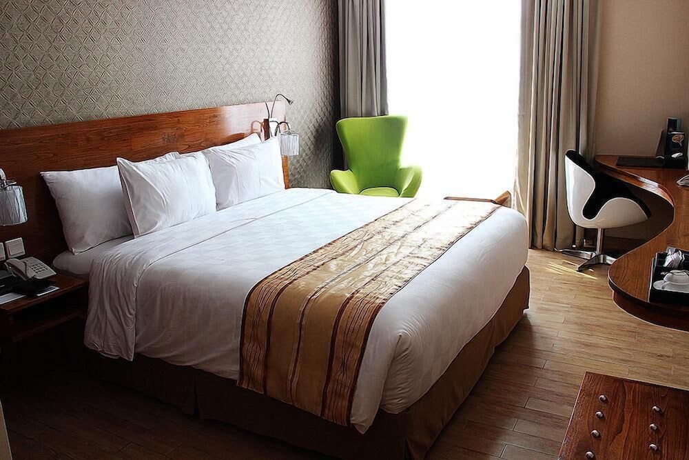 Hariston Hotel And Suites 18/53
