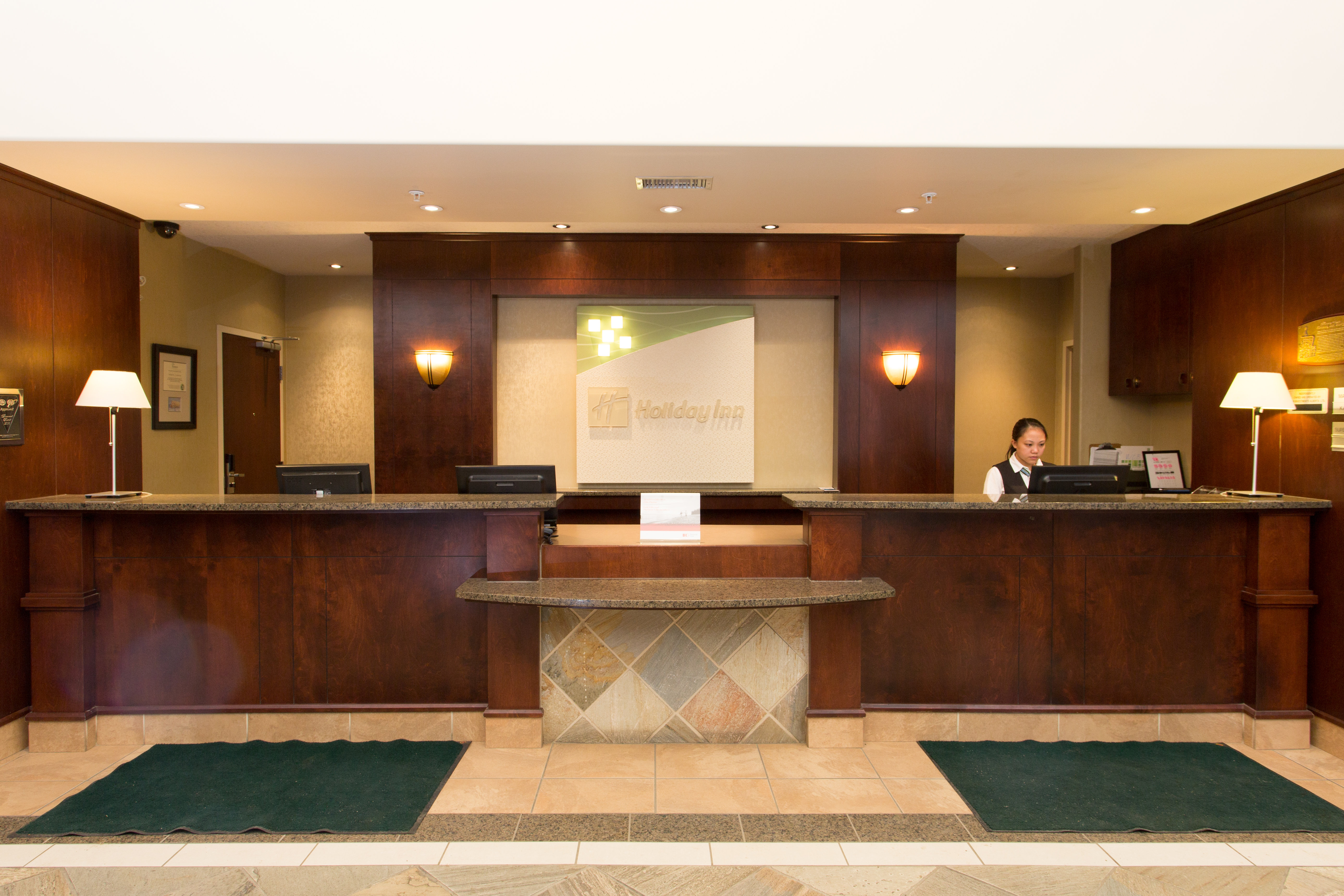 Holiday Inn Hotel Suites Lloydminster 10/65