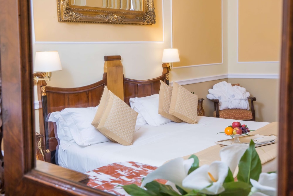 غرفة كلاسيكية بسرير مزدوج أو سريرين منفصلين، Bristol Palace 4/6