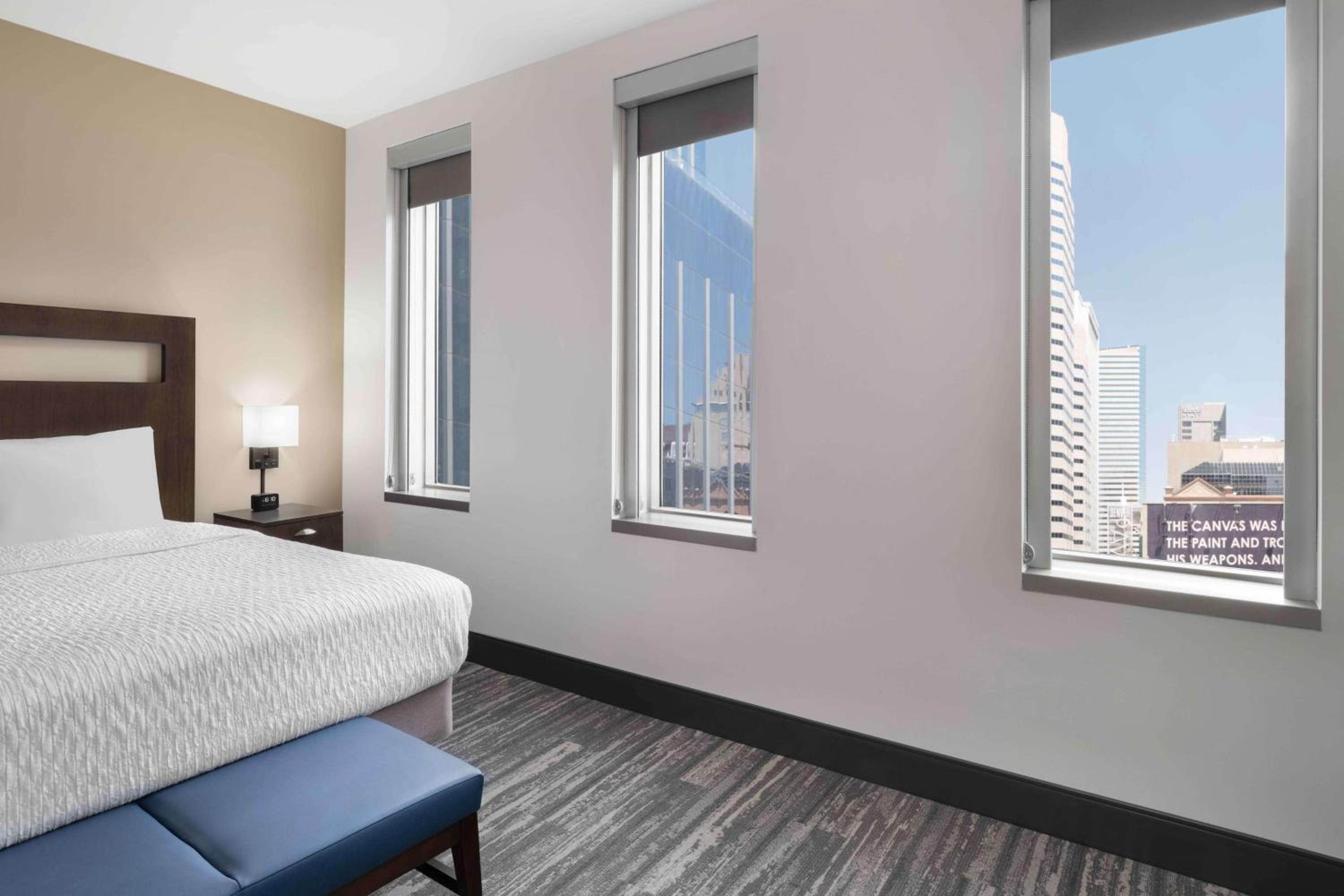 STUDIO, SUITE, KING BED, CITY VIEW, PELOTON