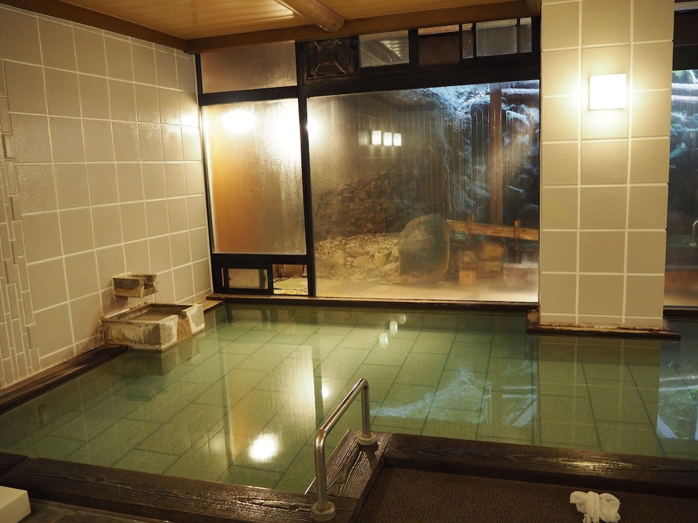 KUSATSU ONSEN OSAKAYA 25/65