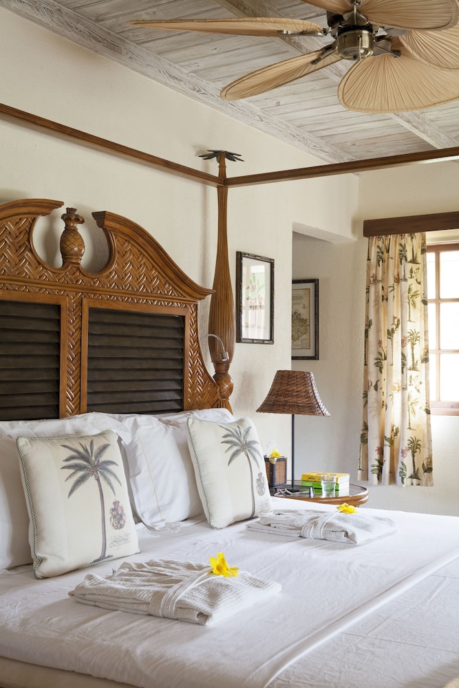 Bequia Beach Hotel 54/78