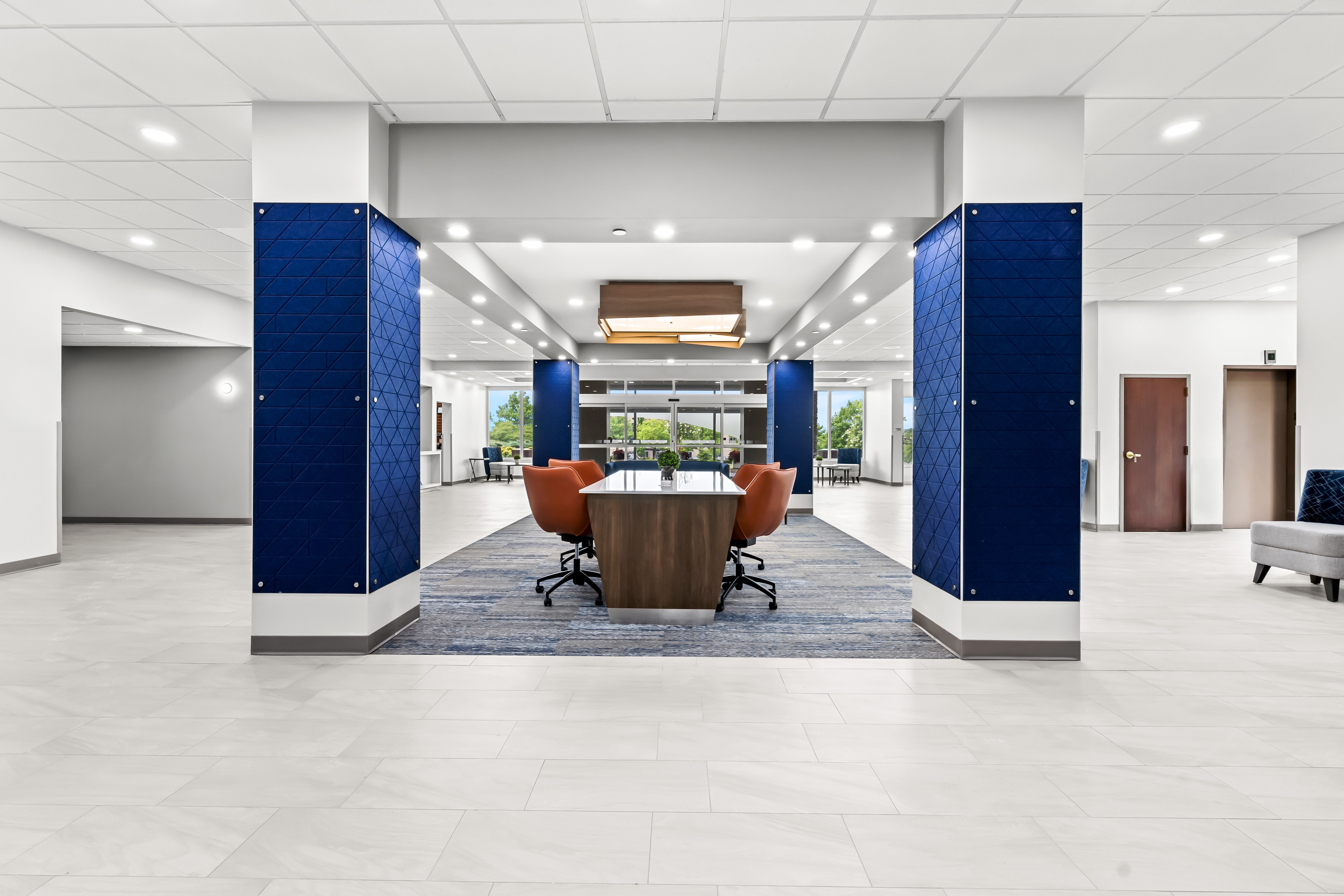 Holiday Inn Express Nashville-Hendersonville 11/41