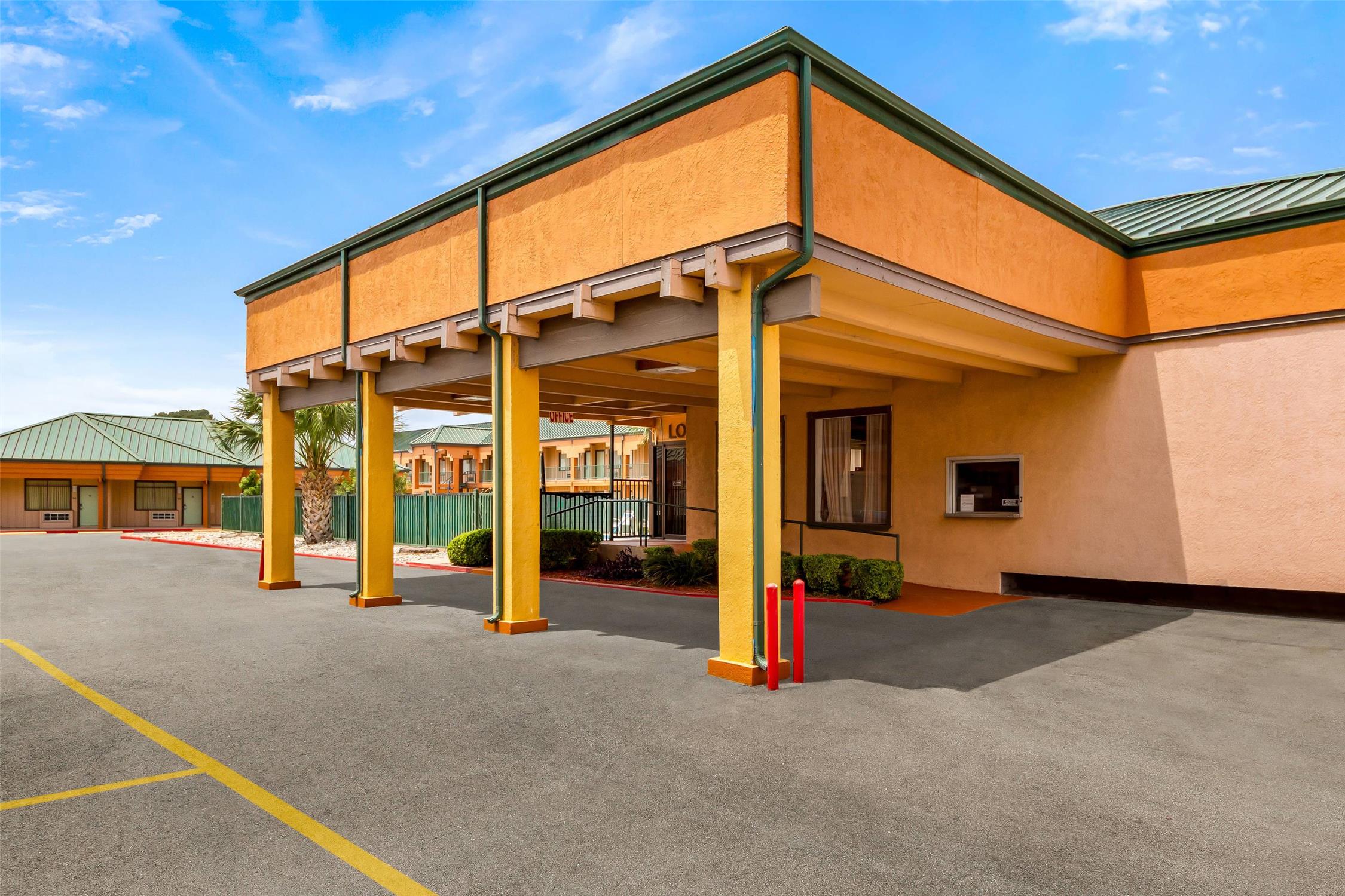 Econo Lodge Del Rio, TX 16/20