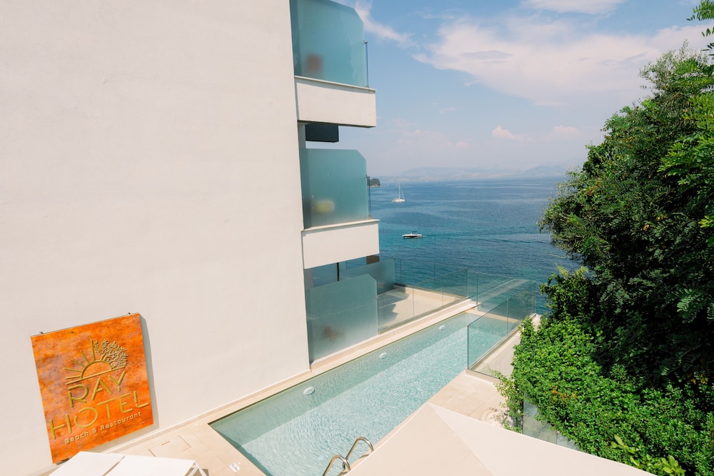 Ray Hotel Corfu 38/50