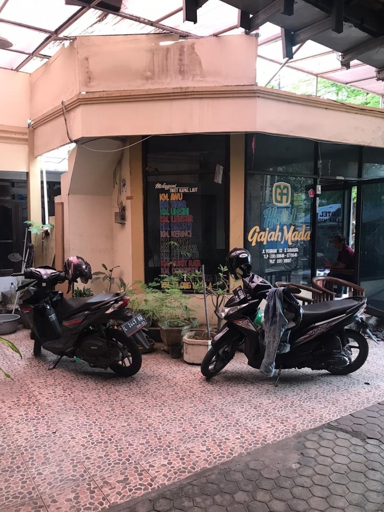 Hotel Gajah Mada 32/35