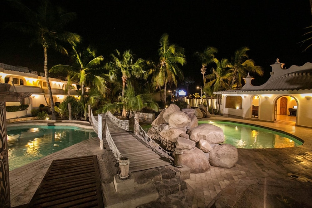 Club Del Moro Hotel Suites 36/72