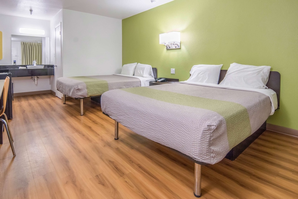 Motel6 Abilene, Tx - East 28/60