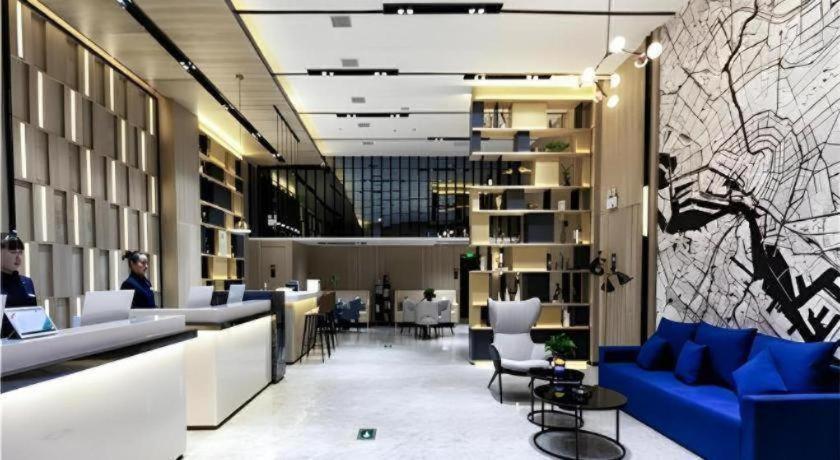 Echarm Hotel Yingshang Wuzhou Wanhui Square 34/50
