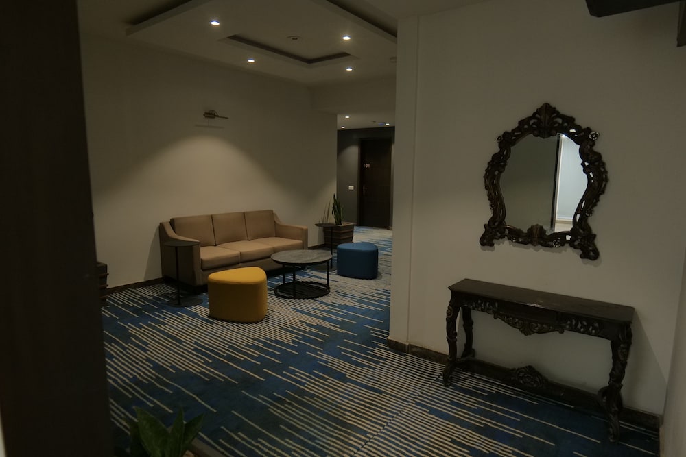 Xefan Hotel and Suites 49/59