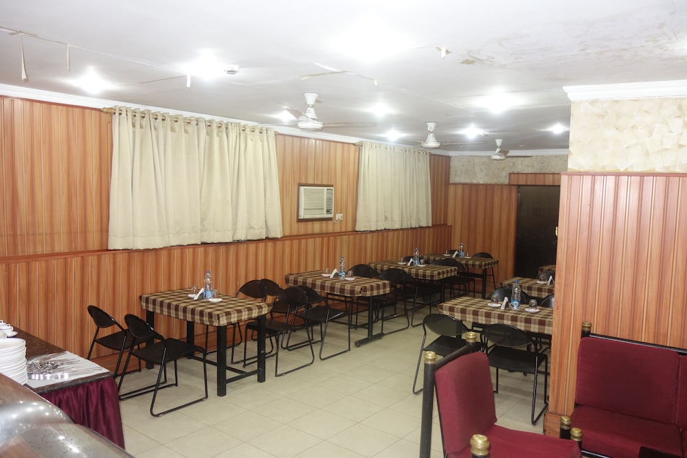 Akash Ganga Hotel 39/48