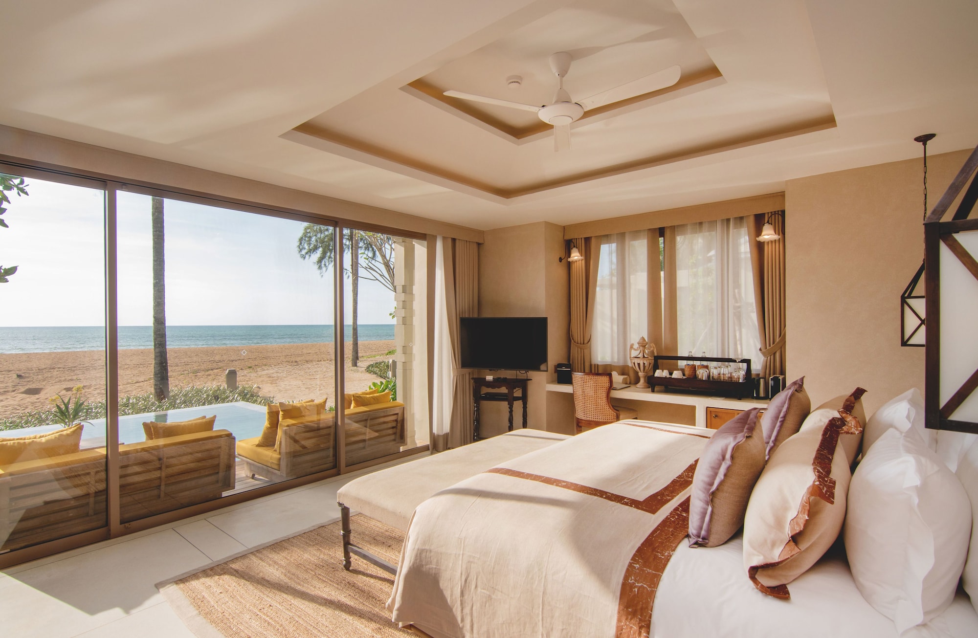 2 Bedrooms, Pool, Family, Villa, 2 King Beds, Beach Front