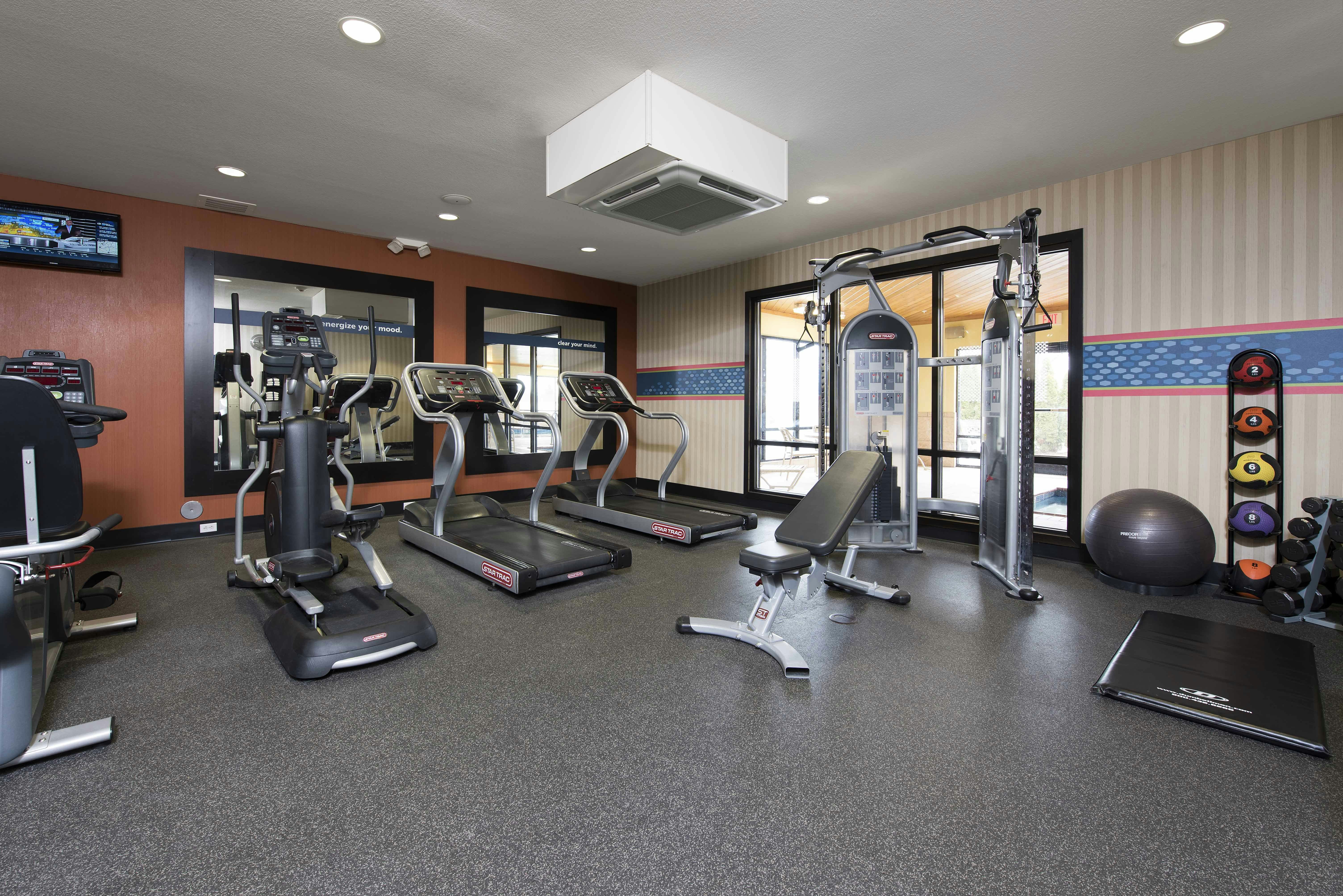 Hampton Inn & Suites Danville 24/42