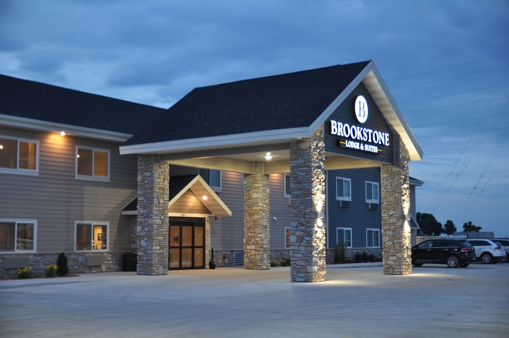 Brookstone Lodge Suites 3/35