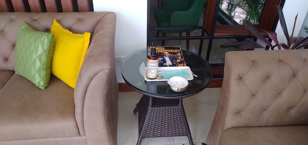 Regenta Inn Indiranagar photo2