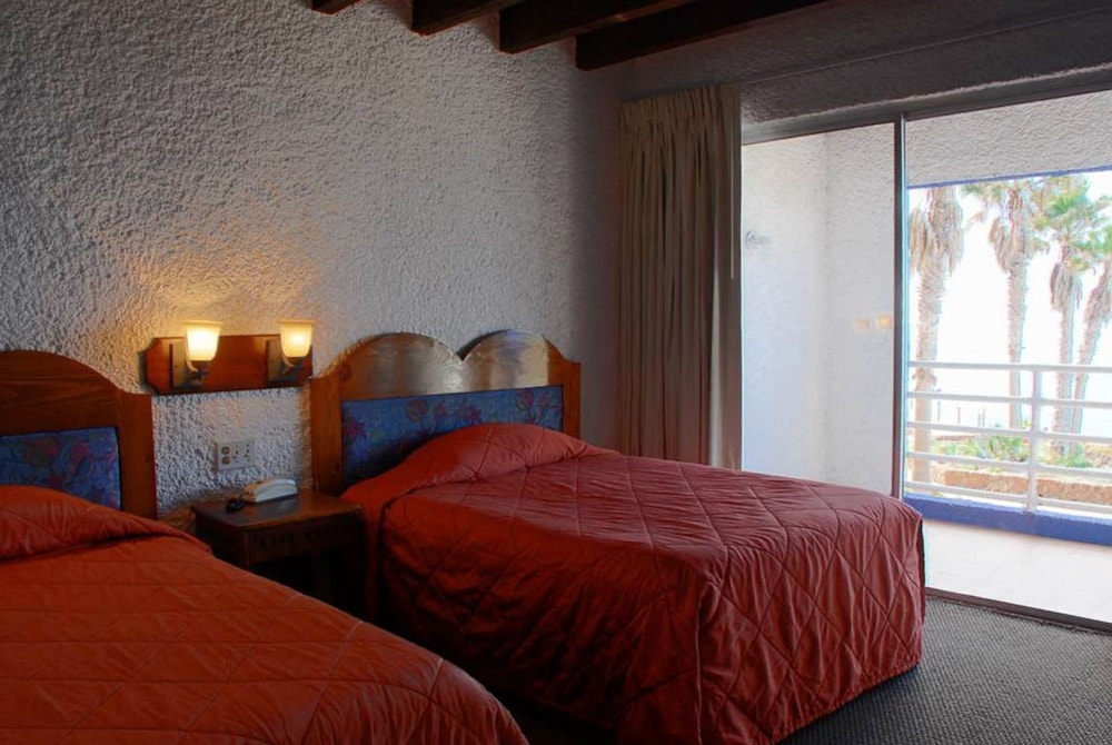 Las Rocas Resort Spa 7/50