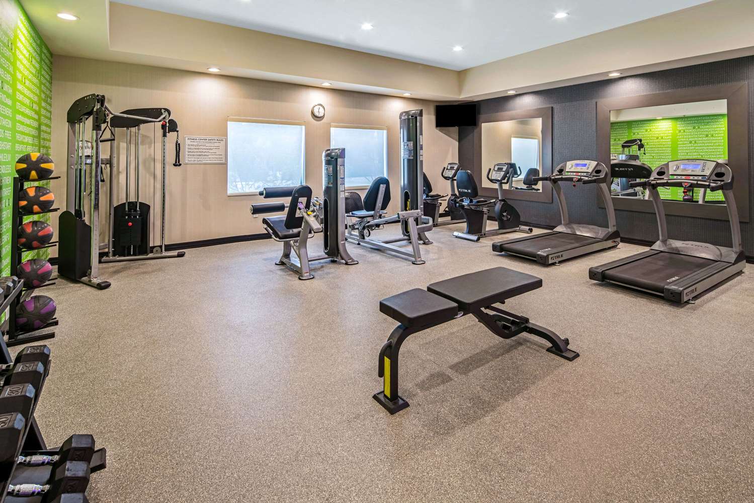 La Quinta Inn Suites By Wyndham Mcallen La Plaza Mall 33/62