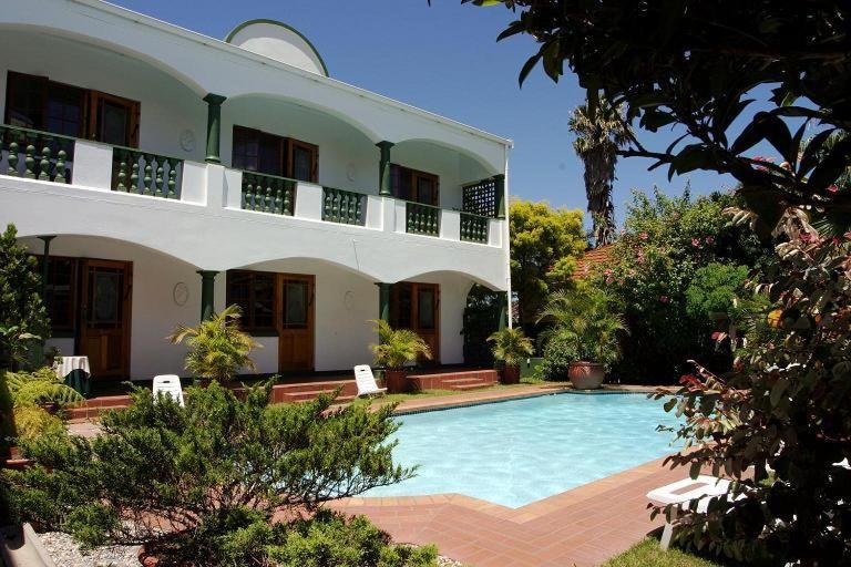 Devereux Lodge and Villas 2/15