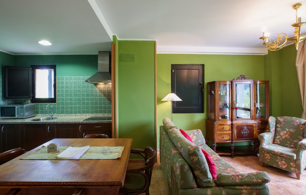 LA CASONA DE LA ROZA 23/48