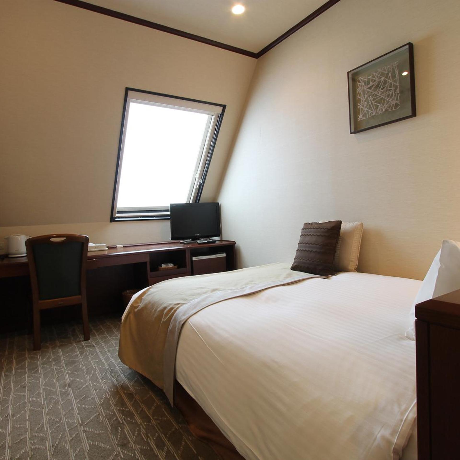 Room, Single